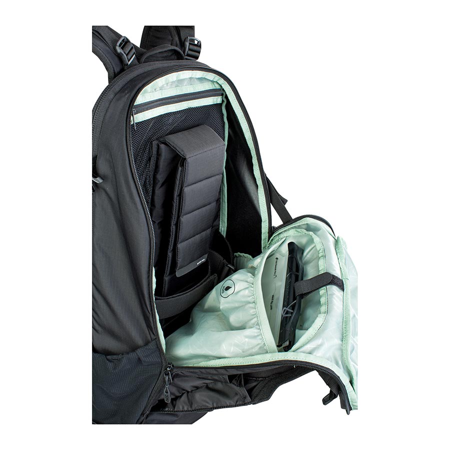EVOC FR Trail E-Ride Protector 20L ML Backpack